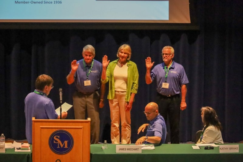 New board members sworn in